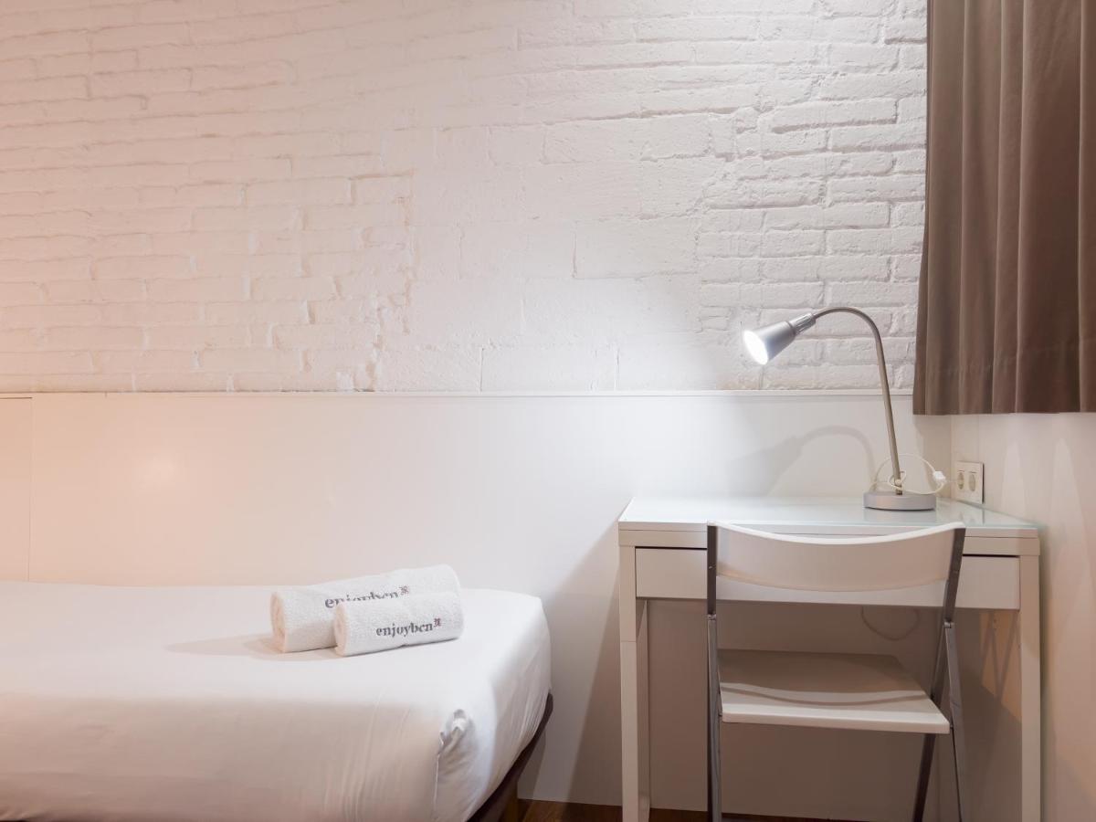 ברצלונה Enjoybcn Gaudi Apartments מראה חיצוני תמונה