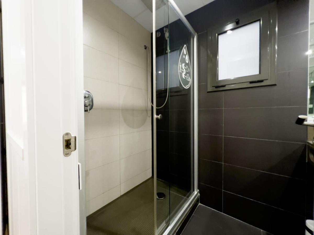 ברצלונה Enjoybcn Gaudi Apartments מראה חיצוני תמונה