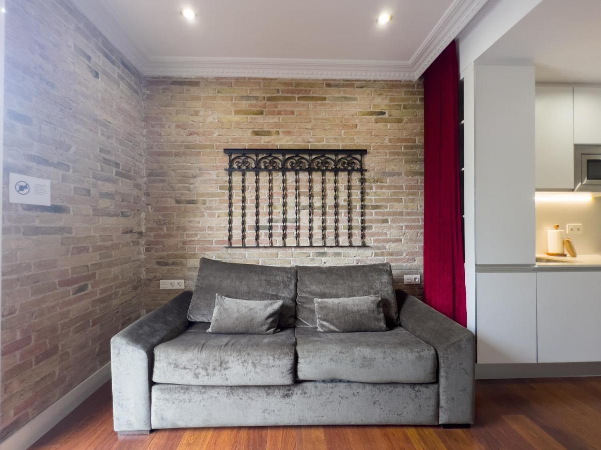 ברצלונה Enjoybcn Gaudi Apartments מראה חיצוני תמונה