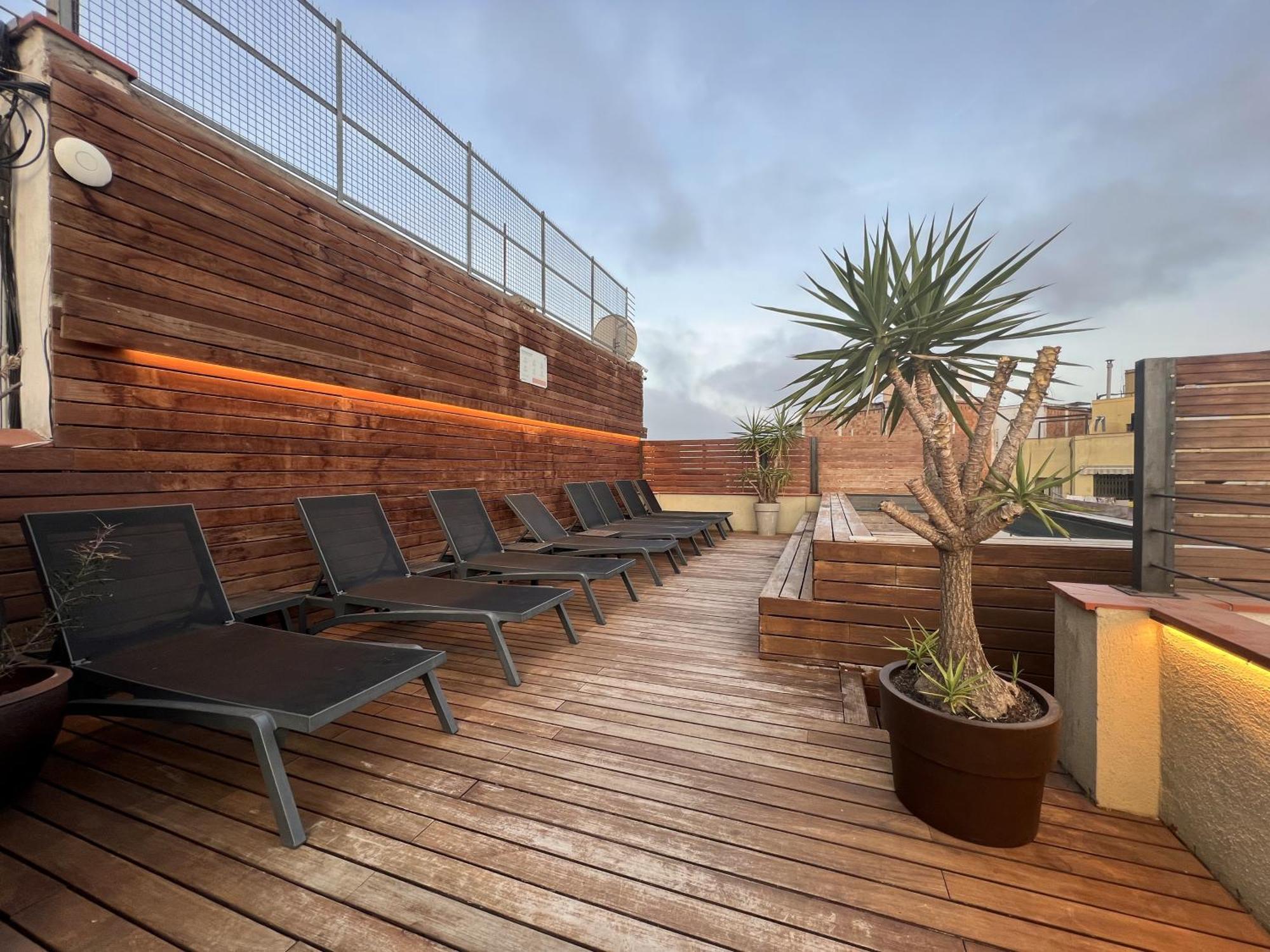 ברצלונה Enjoybcn Gaudi Apartments מראה חיצוני תמונה