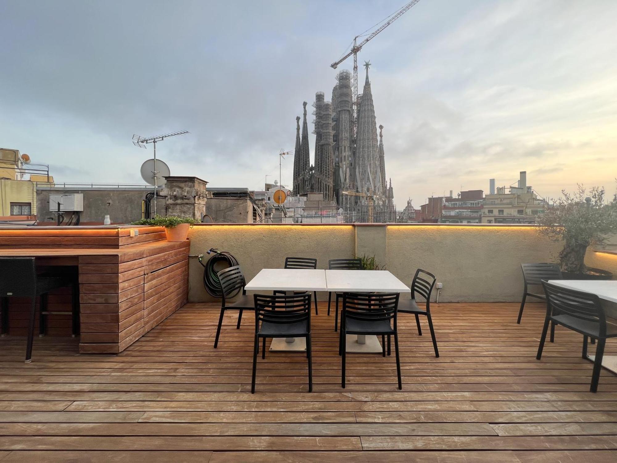 ברצלונה Enjoybcn Gaudi Apartments מראה חיצוני תמונה